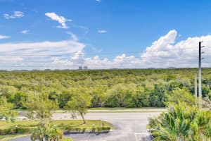 200 SE 5th Ave 605, Dania Beach, FL 33004 Sold 03/07/25