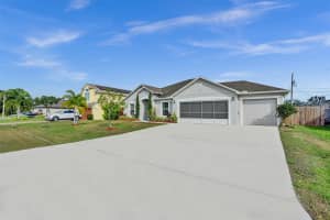 4617 SW Obelisk St, Port Saint Lucie, FL 34953 Sold 02/21/25