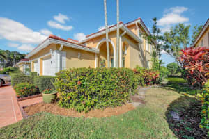 12468 Crystal Pointe Dr 202, Boynton Beach, FL 33437 Sold 01/31/25