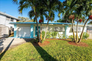 304 Granada St, Fort Pierce, FL 34949 Sold 04/30/25