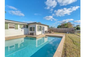533 Riverside Dr, Palm Beach Gardens, FL 33410 Sold 03/18/25