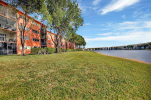 701 SW 141st Ave 114 R, Pembroke Pines, FL 33027 Sold 03/21/25