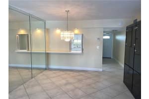 9410 N Hollybrook Lake Dr 310, Pembroke Pines, FL 33025 - MLS#F10475950