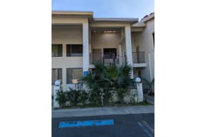 3200 NW 46th St 207, Oakland Park, FL 33309 Sold 01/28/25