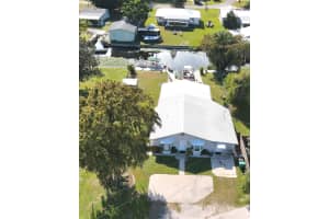 2922 SE 28th St, Okeechobee, FL 34974 Sold 01/13/25