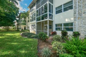 5151 W Oakland Park Blvd 106, Lauderdale Lakes, FL 33313 Sold 05/06/25