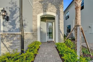 4422 S Silverwood Ln, Fort Lauderdale, FL 33309 - MLS#F10476191