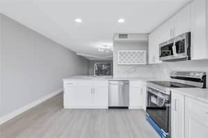 2002 Granada Dr M3, Coconut Creek, FL 33066 Sold 11/05/25