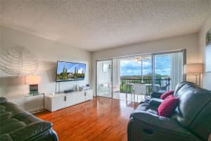 3930 Inverrary Blvd 703-D, Lauderhill, FL 33319 - MLS#F10476242