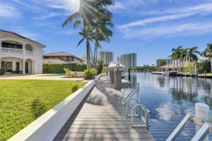 642 E Palm Dr, Hallandale Beach, FL 33009 - MLS#F10476251