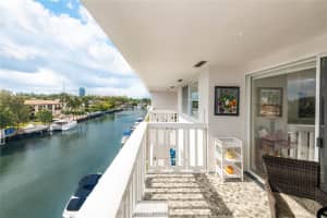 455 Paradise Isle Blvd 407, Hallandale Beach, FL 33009 Sold 05/29/25