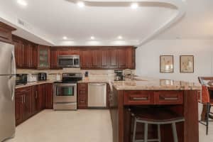 200 Diplomat Pkwy 321, Hallandale Beach, FL 33009 - MLS#F10476330