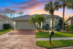 4834 SE Devenwood Way, Stuart, FL 34997 Sold 05/28/25