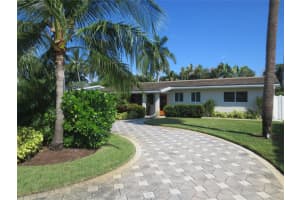 333 NE 28th St, Wilton Manors, FL 33334 Sold 01/28/25
