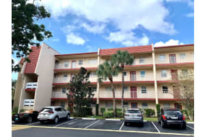1035 Country Club Dr 204, Margate, FL 33063 Sold 07/11/25