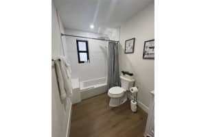 24 Castle Harbor Isle, Fort Lauderdale, FL 33308 - MLS#F10476411