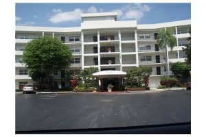 3900 Oaks Clubhouse Dr 108, Pompano Beach