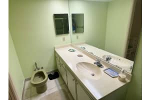 3900 Oaks Clubhouse Dr 108, Pompano Beach, FL 33069 Sold 10/24/25