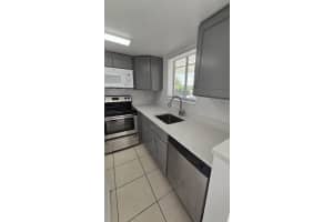 1501 Crescent Cir A5, West Palm Beach, FL 33403 Sold 03/18/25