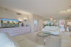 7300 Radice Ct 809, Lauderhill, FL 33319 Sold 04/15/25