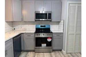 370 NW Ixora, Palm Bay, FL 32907 Sold 12/19/25