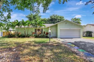 2717 NW 95TH TER, Coral Springs, FL 33065 Sold 01/31/25