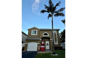 9880 NW 2nd St, Plantation, FL 33324 Sold 03/13/25