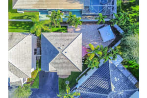 9880 NW 2nd St, Plantation, FL 33324 Sold 03/13/25