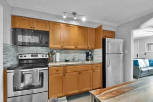 1808 SW 20th St 1, Fort Lauderdale, FL 33315 - MLS#F10476802