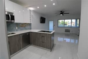 600 Layne Blvd 119, Hallandale Beach, FL 33009 - MLS#F10476824