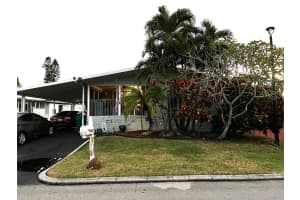 8400 SW 21st St, Davie, FL 33324 Sold 01/13/25