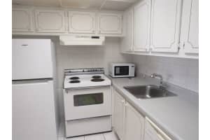 386 Durham L 386, Deerfield Beach, FL 33442 Sold 08/06/25