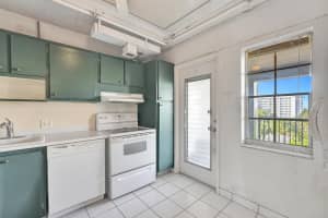2650 S Course Dr 505, Pompano Beach, FL 33069 Sold 02/04/25