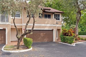 4945 Riverside Dr, Coral Springs, FL 33067 Sold 04/01/25
