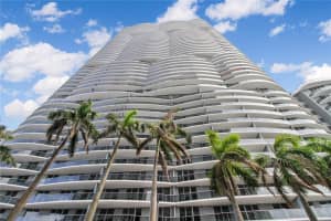 488 Ne 18th St 2010, Miami