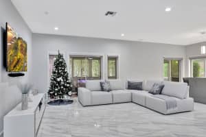 11273 Lakeview Dr 32-I, Coral Springs, FL 33071 Sold 04/14/25