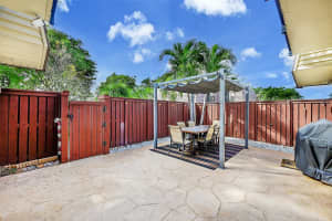 2444 SW 15th St, Deerfield Beach, FL 33442 Sold 02/04/25