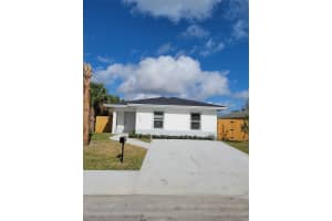 1582 W 16TH, Riviera Beach, FL 33404 Sold 03/19/25