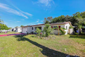 156 80th Avenue, Margate, FL 33063 - MLS#F10477125