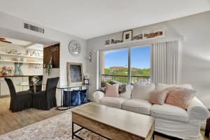 4160 Inverrary Dr 402, Lauderhill, FL 33319 Sold 05/07/25