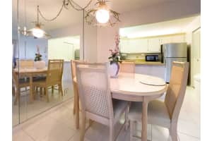 339 Knotty Pine Cir B1, Greenacres, FL 33463 Sold 06/23/25