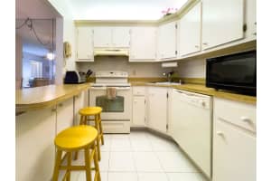 339 Knotty Pine Cir B1, Greenacres, FL 33463 Sold 06/23/25