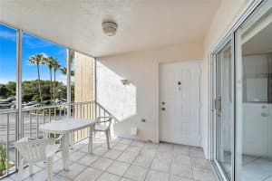 7524 Granville Dr 201, Fort Lauderdale, FL 33321 Sold 04/21/25