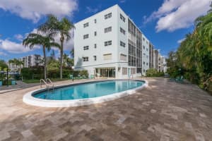 600 NE 14th Ave 517, Hallandale Beach, FL 33009 Sold 03/24/25