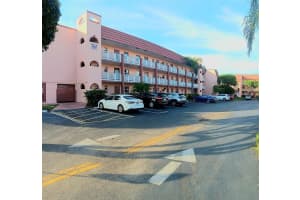 9421 E Sunrise Lakes Blvd 109, Sunrise, FL 33322 Sold 10/14/25