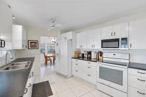 1871 SW 84th Ave, Davie, FL 33324 Sold 05/01/25