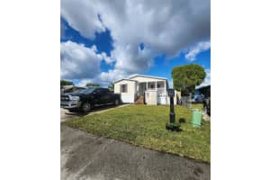13371 Sw 9th St, Davie
