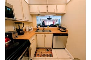 6075 N Sabal Palm Blvd 204, Tamarac, FL 33319 Sold 05/09/25