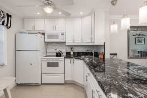 7300 NW 5th Ct 102, Margate, FL 33063 - MLS#F10477590