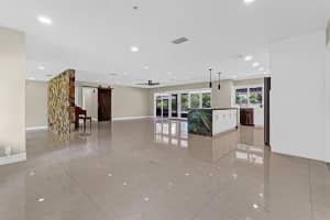 10820 SW 40th St, Davie, FL 33328 Sold 01/14/25